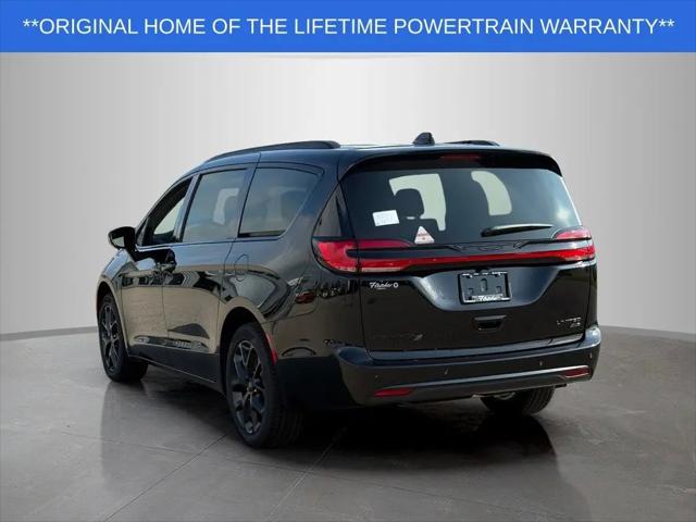 2027 Chrysler Pacifica Limited