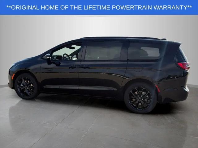 2027 Chrysler Pacifica Limited