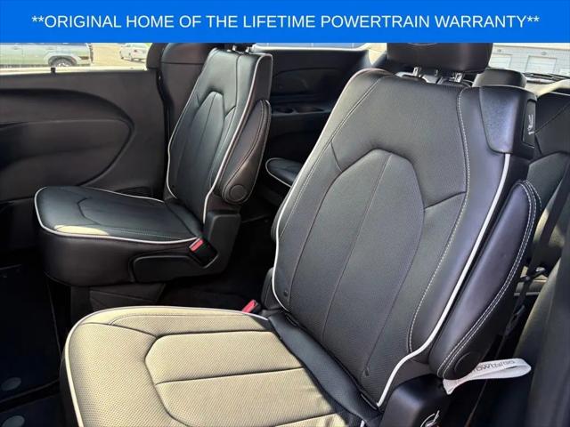 2027 Chrysler Pacifica Limited