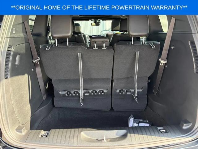 2027 Chrysler Pacifica Limited