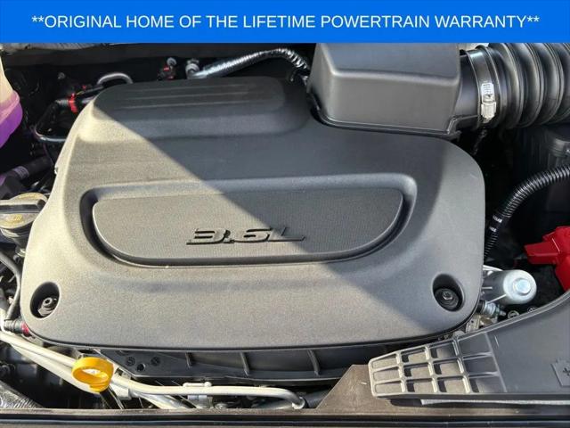 2027 Chrysler Pacifica Limited