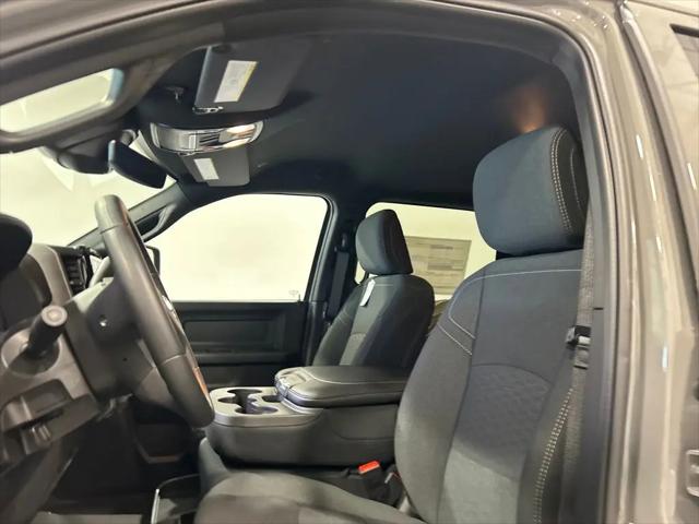 2026 Ram 2500 Black Express Crew Cab 4x4 64 Box