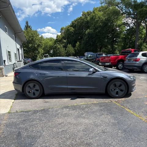 2021 Tesla Model 3 Standard Range Plus Rear-Wheel Drive