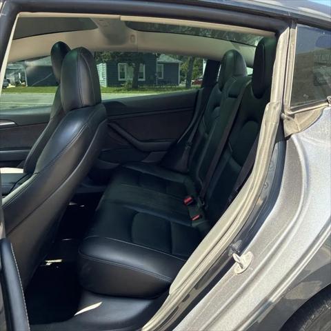 2021 Tesla Model 3 Standard Range Plus Rear-Wheel Drive