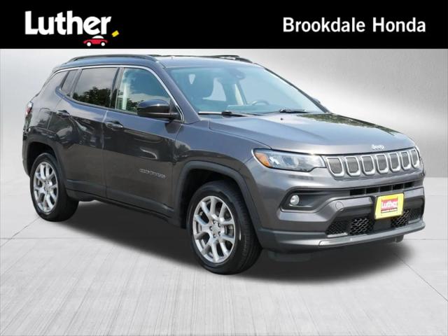 2022 Jeep Compass Latitude Lux 4x4 for sale in Brooklyn Center, MN