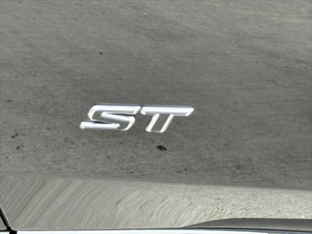 2026 Buick NV Sport Touring FWD