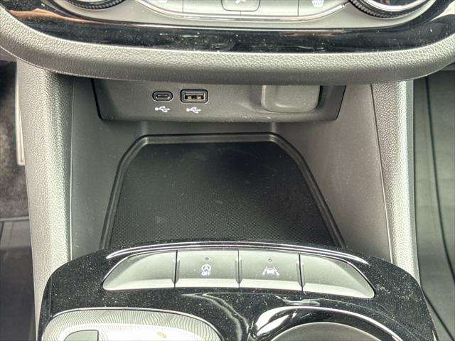 2026 Buick NV Sport Touring FWD