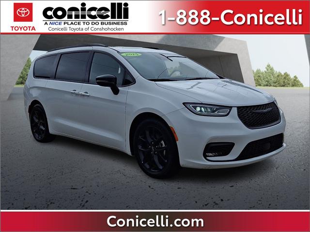 2025 Chrysler Pacifica Limited for sale in Conshohocken, PA