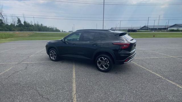 2024 Chevrolet Trax FWD LT