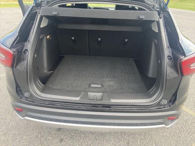 2024 Chevrolet Trax FWD LT