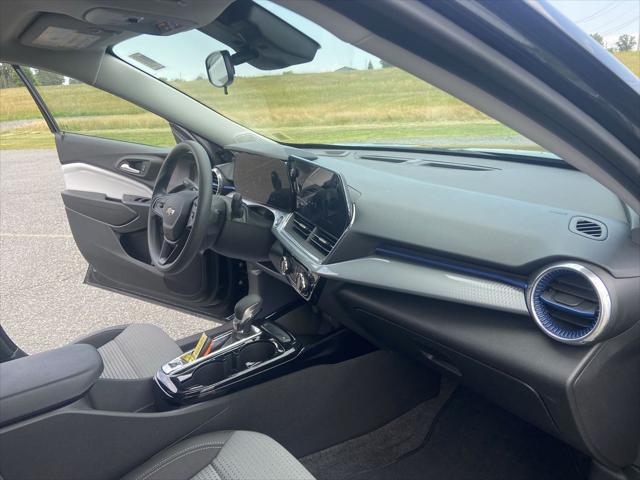 2024 Chevrolet Trax FWD LT