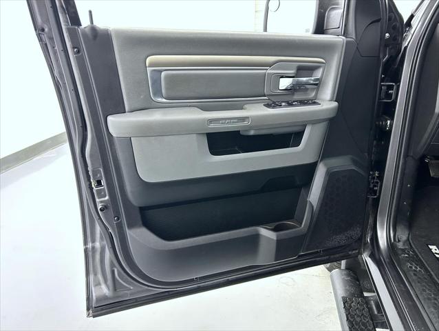 2018 Ram 1500 Big Horn Crew Cab 4x4 5'7" Box
