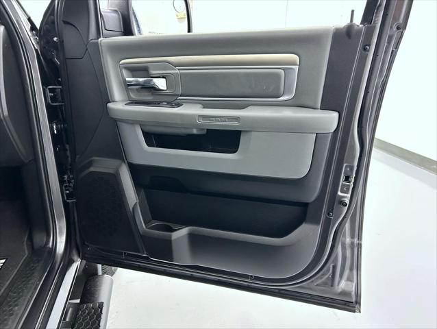 2018 Ram 1500 Big Horn Crew Cab 4x4 5'7" Box