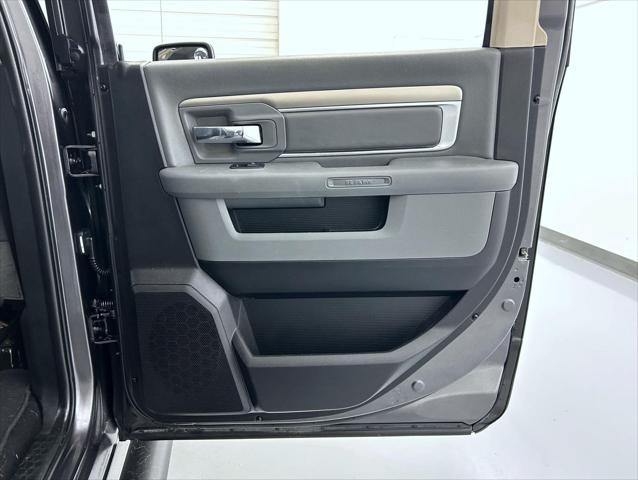 2018 Ram 1500 Big Horn Crew Cab 4x4 5'7" Box