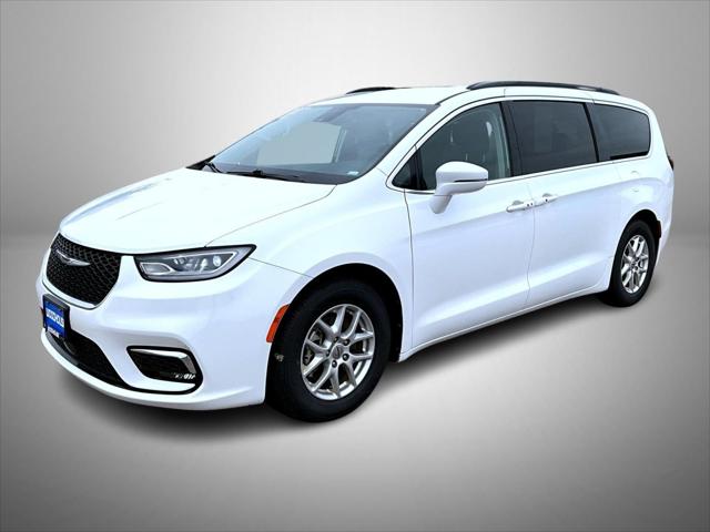 2022 Chrysler Pacifica Touring L for sale in Sioux City, IA