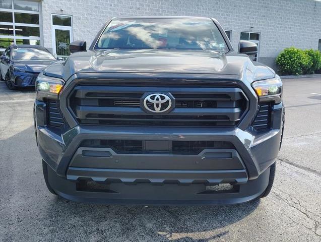 2024 Toyota Tacoma SR 2024 Toyota Tacoma SR