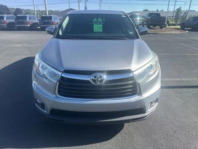 2016 Toyota Highlander LE Plus V6 2016 Toyota Highlander LE Plus V6