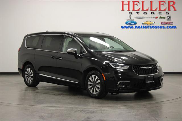 2023 Chrysler Pacifica Hybrid Limited for sale in Pontiac, IL