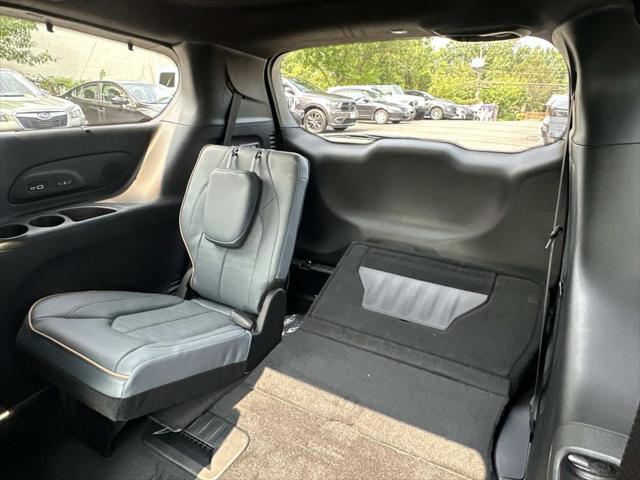2027 Chrysler Pacifica Pinnacle