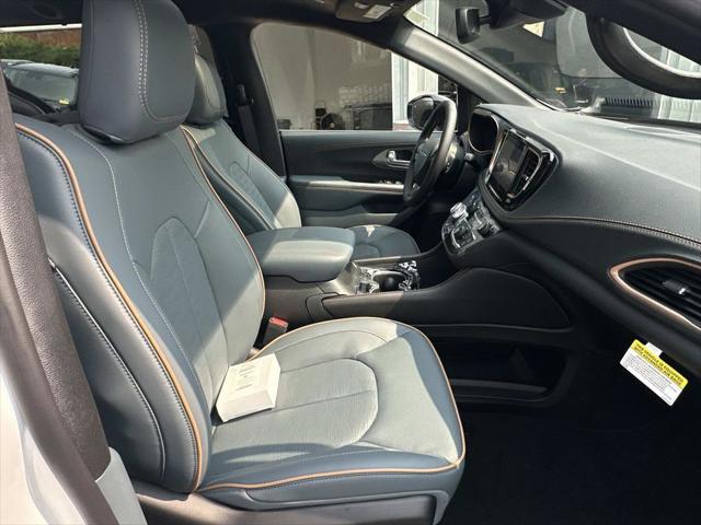 2027 Chrysler Pacifica Pinnacle