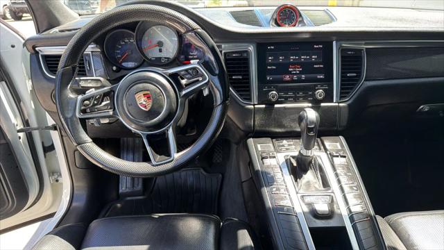 2017 Porsche Macan S