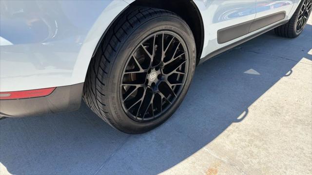 2017 Porsche Macan S