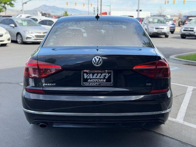2018 Volkswagen Passat 2.0T R-Line
