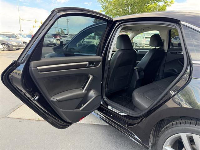 2018 Volkswagen Passat 2.0T R-Line