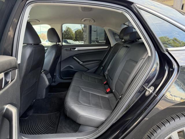 2018 Volkswagen Passat 2.0T R-Line