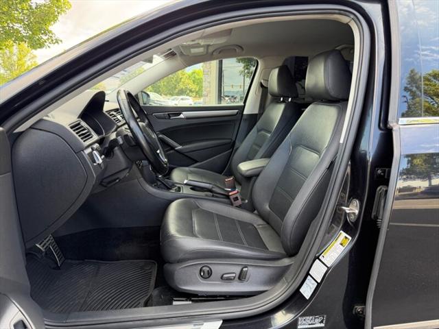 2018 Volkswagen Passat 2.0T R-Line