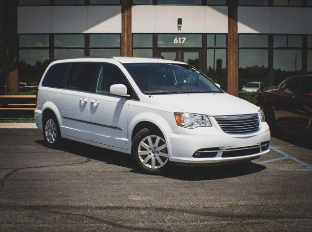 2016 Chrysler Town & Country Touring for sale in Troy, MO