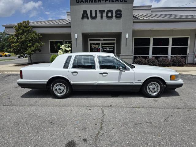 1993 Lincoln Town Car Signature for sale in Florence, AL