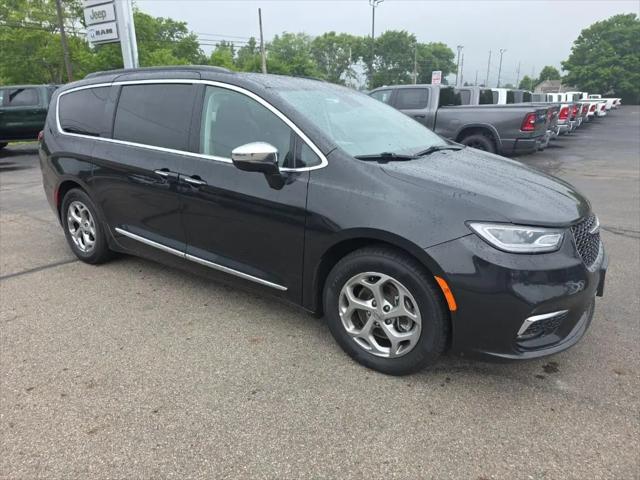 2023 Chrysler Pacifica Limited for sale in Mount Sterling, OH