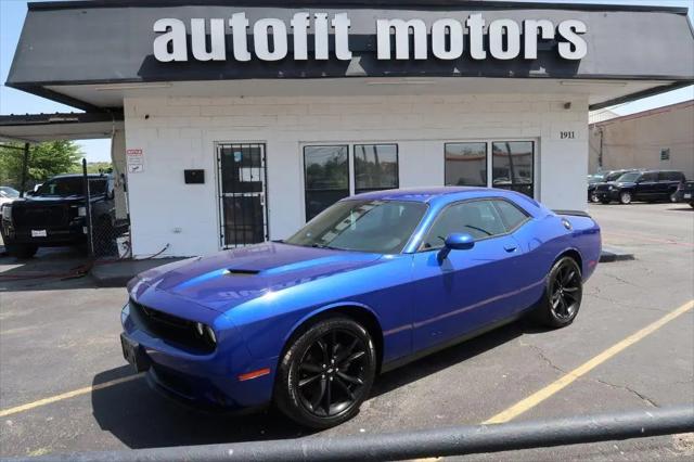 2018 Dodge Challenger SXT for sale in Arlington, TX