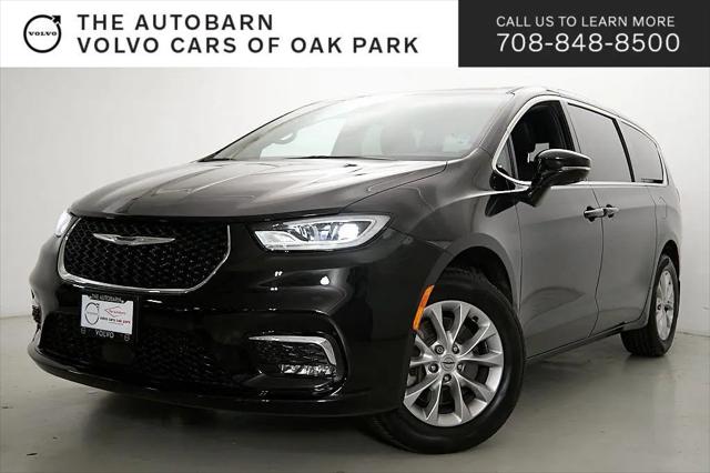 2025 Chrysler Pacifica Select for sale in Oak Park, IL