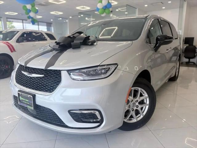 2024 Chrysler Pacifica Touring L for sale in Inwood, NY