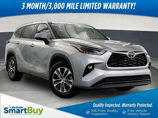 2024 Toyota Highlander Hybrid XLE for sale in Iowa City, IA