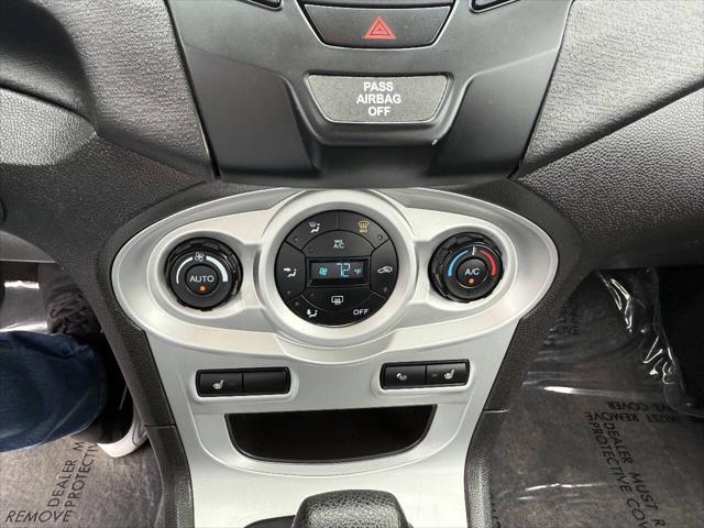 2015 Ford Fiesta SE