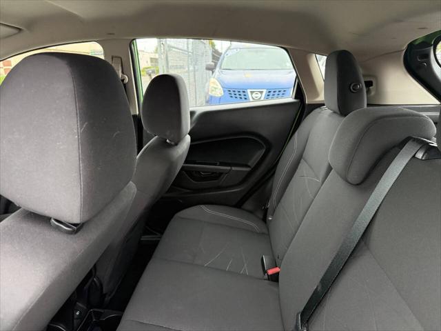 2015 Ford Fiesta SE