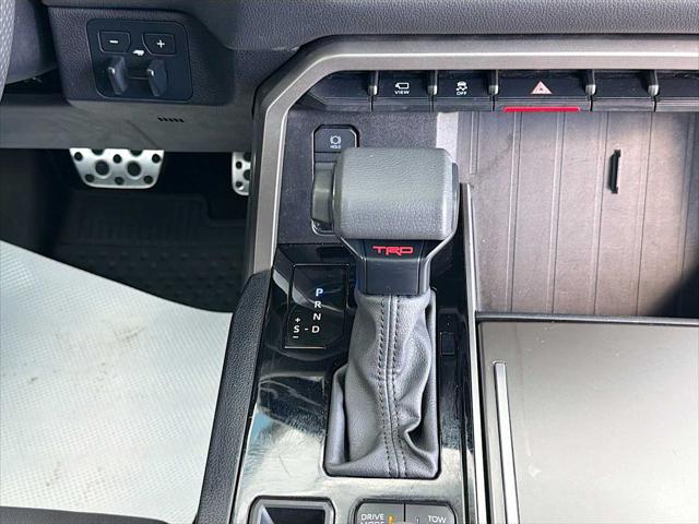 2024 Toyota Sequoia SR5