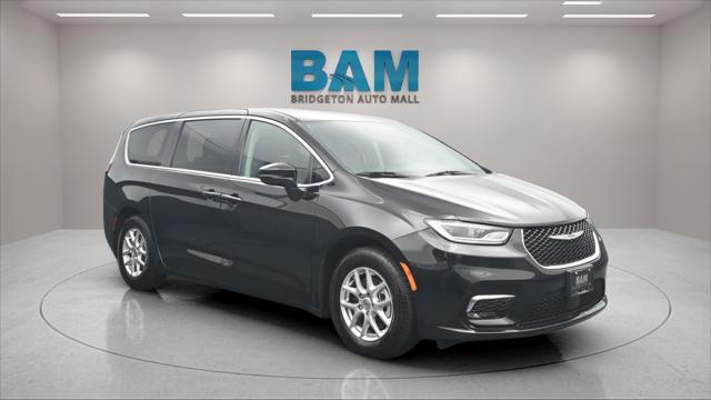 2024 Chrysler Pacifica Touring L for sale in Bridgeton, NJ
