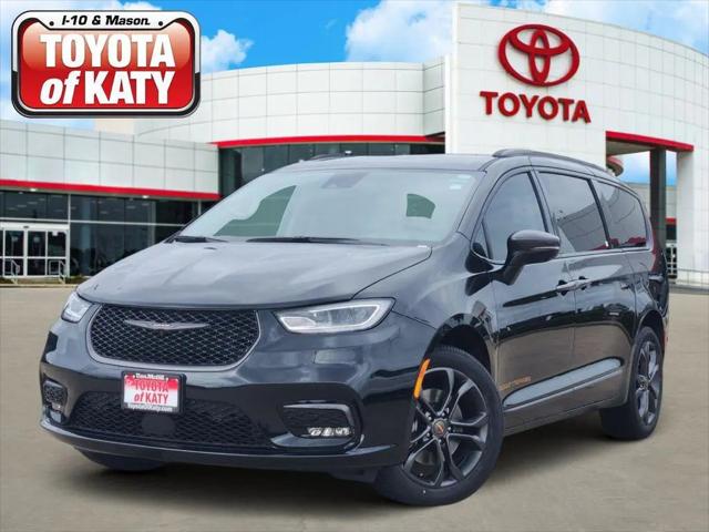 2023 Chrysler Pacifica Touring L AWD for sale in Katy, TX