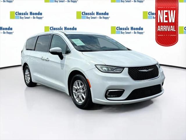 2023 Chrysler Pacifica Touring L for sale in Orlando, FL