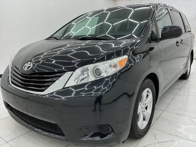 2015 Toyota Sienna LE 8 Passenger for sale near Cincinnati, OH