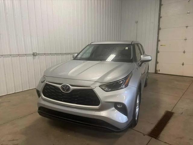 2023 Toyota Highlander LE for sale in Brunswick, OH