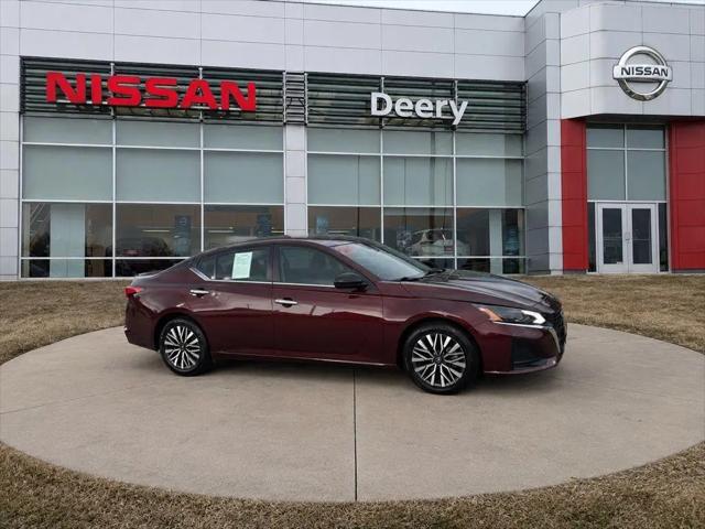 2025 Nissan Altima SV FWD for sale in Dubuque, IA