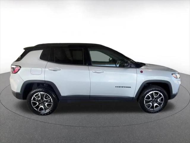 2025 Jeep Compass Trailhawk 4x4