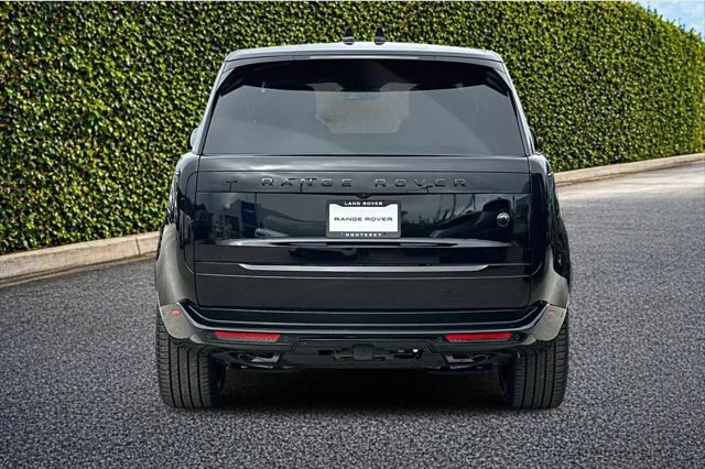 2026 Land Rover Range Rover P615 SV Black