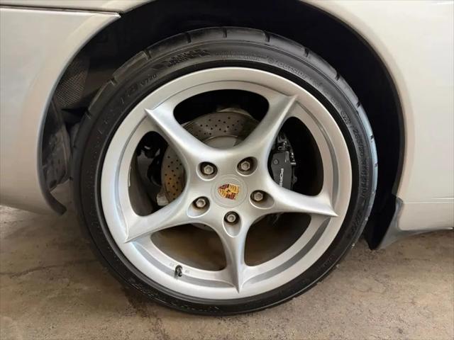 2002 Porsche 911 911 Carrera