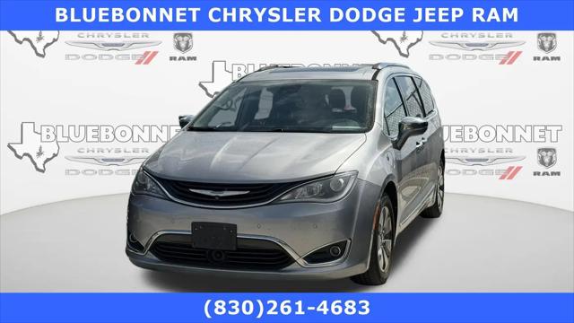 2017 Chrysler Pacifica Hybrid Platinum for sale in New Braunfels, TX
